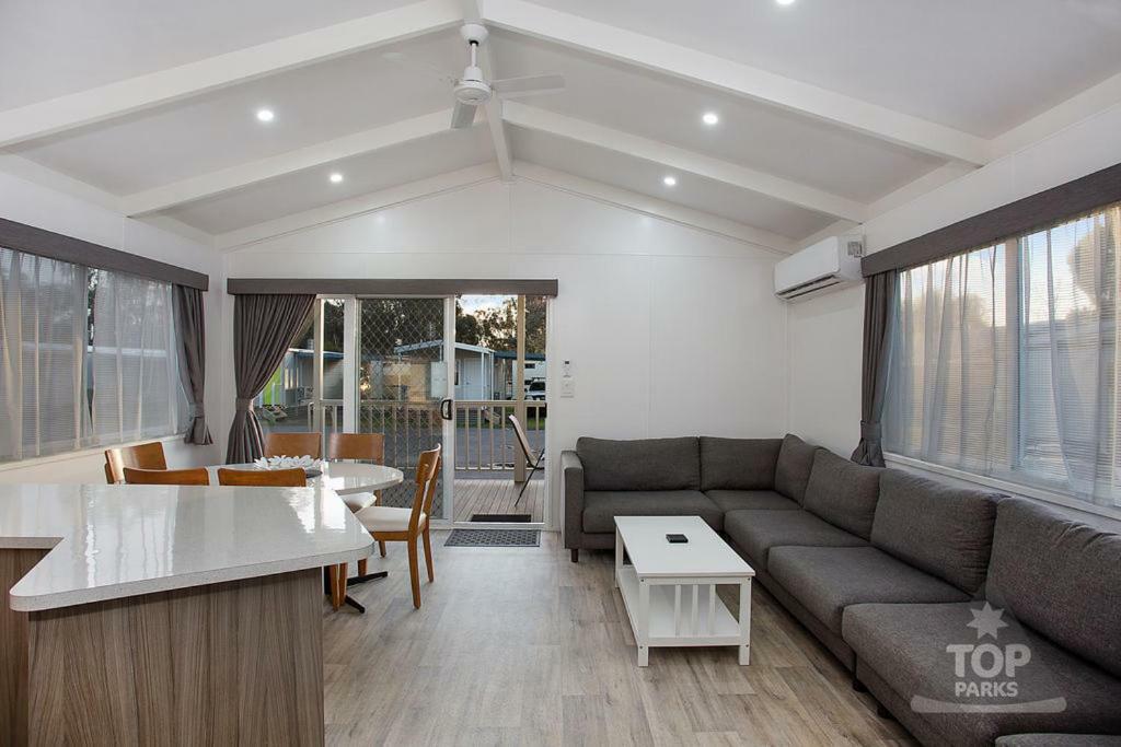 Horsham Riverside Caravan Park Екстер'єр фото
